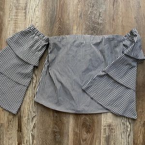 NWOT off-the-shoulder top
